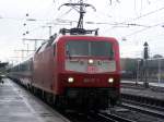 Br.120 117-7 mit einem IC von Nrnberg Hbf nach Karlsruhe Hbf im Bahnhof Aalen.