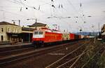 120 112 Bw Nürnberg 2 verlässt am Dienstag, 07.09.1987 mit dem SG 51312 Bebra RBf in Richtung Norden