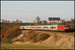 Am 21.03.2009 zog 120 110-2 im warmen abendlichen Sonnenlicht IC 2064 von Nrnberg nach Karlsruhe.