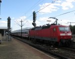120 111 mit IC 2477 von Hamburg-Altona nach Stuttgart Hbf am 30.08.09 in Manhheim Hbf.