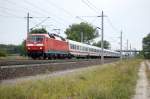 120 134-2 mit dem IC 1924 Berlin Sdkreuz zwischen Growudicke und Rathenow. 22.08.2010