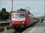 Die 120 155-7 mit dem IC 1884 Passau-Hamburg Altona steht am 17.09.2010 im Hauptbahnhof von Passau. (Jeanny)