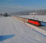 Am herrlichen 28.12.2010 fuhr der IC 2208 mit 120 156 gegn Berlin, wobei er auf der Frankenwaldbahn aufgenommen wurde.
