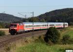 DB 120 132-6 vor IC 1984 Passau - Lneburg/Hamburg, KBS 880 Nrnberg - Regensburg - Passau, fotografiert bei Parsberg am 30.09.2011 