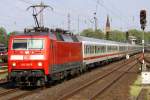 Die 120 146-6 mit 101 015-6 und dem Stuttgarter IC durch Mlheim Styrum am 28.05.2012