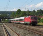 120 123-5 schiebt am 18.