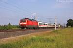 Wegen der momentanen Speerung der Elbebrcke Hmerten wird der Wawel ber die Berlin-Hamburger Bahn umgeleitet und hlt ersatzweise in Wittenberge, Ludwigslust, Bchen und Hamburg Hbf. Hier hatte wieder die 120 130-0 die Aufgabe den EC 248 nach Hamburg zu bringen und ist hier gerade in Vietznitz. 12.06.2013