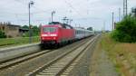 120 126-8 am EC nach Wroclaw (Polen) hier bei der Einfahrt in den Bahnhof Lbbenau (Spreewald), 13.06.13   