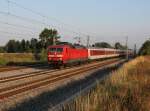 Die 120 157 mit einem Nachtzug nach Mnchen am 20.07.2013 unterwegs bei Hrbach.
