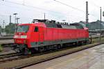 Auf ihre nächste Leistung wartete die Münchner 120 124-3 am 02.05.2014 im Hauptbahnhof in Karlsruhe.