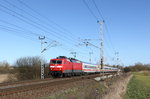 120 127-6 hat soeben mit dem IC 2373 (Stralsund - Karlsruhe) den Bahnhof Rostock verlassen.