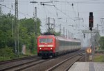 120 106-0 donnert mit dem IC119 durch Sechtem Richtung Bonn.

Sechtem 28.05.2016