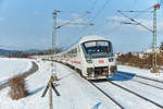 Zu sehen ist am 18.01.2017 in Gundelsdorf ein IC mit Schublok 120 118-5 der in Richtung München unterwegs ist.Bild wurde vom Bahnsteigende gemacht.