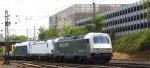 127 001-6 (PCW)  8  von Simens,193 963-6 von Siemens Vectron und die Siemens PCW7 ER20-2007 und eine nagelneue Belgische E-Loks von der SNCB 1808 kommen aus Mnchen-Allach/Kln und fahren in Aachen-West ein bei Sonne mit Wolken am 28.4.2013.