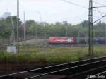 145 CL 013 mit einem Kesselwagenzug aus Hamburg Hohe Schaar durchfhrt den Bahnhof Harburg Richtung Sden.