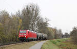 DB Cargo 145 019 mit der Übergabe Karlsruhe-Knielingen MIRO I - Mannheim Rbf. // Aufgenommen an der Anschlussbahn zur MIRO. // 20. November 2017