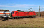 Mit Kesselwagen im Anhang ist 145 041-0 bei Hohenthurm Richtung Bitterfeld unterwegs.

🧰 DB Cargo
🕓 1.3.2023 | 15:16 Uhr