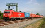 145 063-4 mit Containerzug am 27.05.05 in Dresden-Reick.