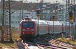 145 040-2 mit dem RE4 (10420) aus Dortmund bei der Ankunft in Aachen Hbf, Gre an die Triebfahrzeugfhrerin, 16.1.11