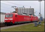 145 072-5 & 145 040-2 durchfahren den Bahnhof Stralsund - Rgendamm.