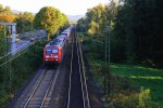 145 011-3 von Railion kommt aus Richtung Koblenz mit einem langen Containerzug aus Italien nach Kln und fhrt in Richtung Kln auf der Rechten Rheinstrecke (KBS 465) bei Bad-Honnef am Rhein bei