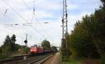 145 001-4 DB kommt durch Kohlscheid mit einem langen Kohlenleerzug aus Bernburg nach Gent-Zeehaven(B) und fährt die Kohlscheider-Rampe hoch nach Aachen-West und fährt in Richtung