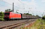 Am 14.06.2014 bespannte die Seddiner 145 048-5 einen Redbull Zug (Bludenz (A) - Bremerhaven Kaiserhafen), als sie durch den Bahnhof von Müllheim (Baden) in Richtung Freiburg fuhr.