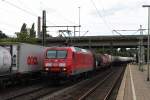 Parallel zu 186 244-0 fuhr auch 145 040-2 von DB Schenker mit einem gemischten Güterzug durch Hamburg Harburg aus Richtung Hafen.