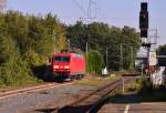 Lz fuhr die 145 003-0 in Rommerskirchen ein, um einen mit Braunkohle geladenen Selbstentladerzug ab zu holen, die zuvor eine Gravita aus Niederaussem geholt hatte.