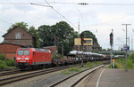 145 043 fällt mit der optisch abweichenden Loknummern-Darstellung definitiv auf.
Fotografiert am 30.07.2016 im Bahnhof Minden (Westfalen).
