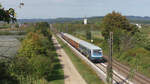 SRI 145 087-3 schiebt ihren S2-Ersatzzug nach Freiburg(Brsg)Hbf. Hier verlässt der Zug am 25.09.2021 gerade Denzlingen.