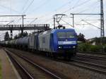 Am 23.07.2015 kam die RBH 131 (143 305-1) und die RBH 206 ( 145-CL206 ) aus Richtung Braunschweig nach Niederndodeleben und fuhr weiter in Richtung Magdeburg .