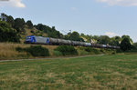 145-CL 201 der HGK mit einem Kesselwagenzug aus Richtung Ingolstadt nach Treuchtlingen bei Dollnstein, 16.07.2015