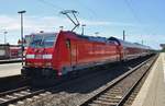 146 258 schiebt am 3.7.2017 den RE1 (RE10124)  Nordrhein-Westfalen-Express  von Hamm(Westf) nach Aachen Hauptbahnhof in den Bochumer Hauptbahnhof.