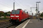 146 031 der Elbe-Saale-Bahn (DB Regio Südost) als RE 16317 (RE30) von Magdeburg Hbf nach Naumburg(Saale)Hbf verlässt den Bahnhof Merseburg auf Gleis 2.