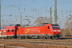 DB Lok 146 115-1 fährt beim Badischen Bahnhof ein.