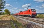 146 244-6 ist am 16.08.2018 als RE in Richtung Nürnberg Hbf. bei Pölling unterwegs.