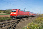 146 262-1 ist als RB in Richtung Frankfurt/M. unterwegs,gesehen am 19.10.2022 bei Kerzell.