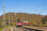 146 205 mit RE5 Stuttgart-Ulm am 13.11.2022 in Geislingen/Steige.