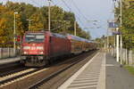 Einfahrt 146 279-5 in den Bahnhof Thyrow am 03. November 2023 als RE 4.