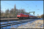 Einfahrt des RE 2 nach Osnabrück mit Zuglok 146111 am 8.1.2024 um 11.10 Uhr in Hasbergen.