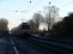 DB 146 010 mit Doppelstockwendezug (RE6 nach Dsseldorf-HBf).
12.02.2008 Essen-Kray-Sd 