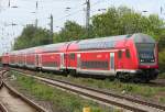 Der RE1 berraschte uns wohl ungelogen in Krefeld HBF am 15.05.2010