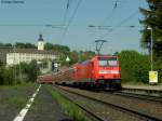22.04.2011: Die 146 218-3 verlsst mit der RB 19118 (Stuttgart - Mosbach-Neckarelz) den Bahnhof Gundelsheim (Neckar).