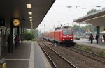 Hier fhrt 146 027 mit ihrem RE 6 nach Minden am 23.9. in Bochum ein.