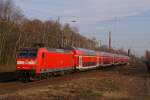 146 024-5 mit dem RE 5 nach Emmerich in Dinslaken bei der Einfahrt am 26.03.2012