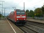 Am 25.08.2012 kam 146 112-8 mit ihrem Regionalexpress in Mllheim (Baden) an.