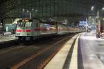 Die 146 564-0 mit dem IC 2432 am 18.12.2015 aus Cottbus nach Norddeich Mole beim Halt in Berlin Hauptbahnhof.