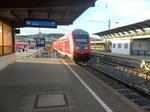 Der Re 19239 (Stuttgart hbf - Ulm hbf) mit Schublok 146 216 bei der Einfahrt in Ulm hbf am 31.07.16