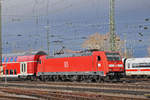 DB Lok 146 217-5 fährt beim Badischen Bahnhof ein. Die Aufnahme stammt vom 18.01.2018.